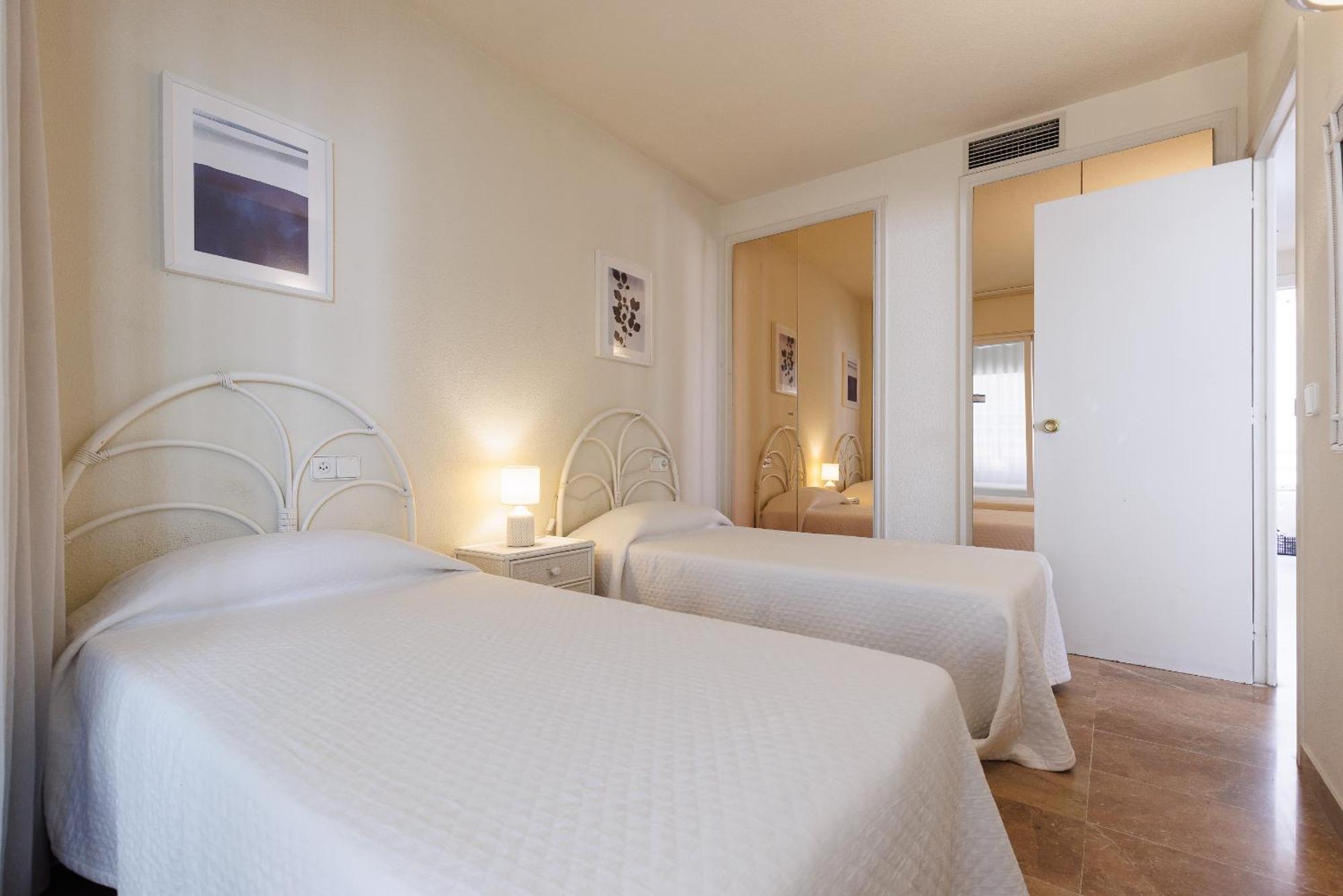 Uhc Center Apartments Salou Exterior foto